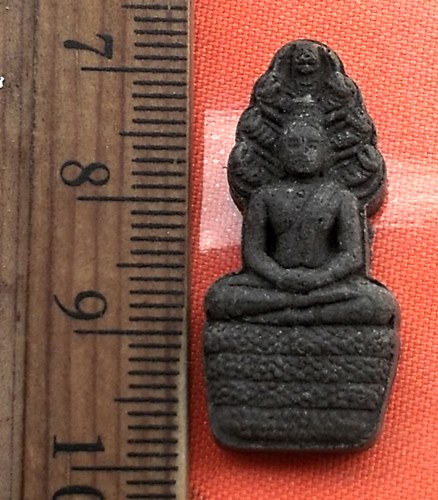 เริ่ม 10 บาท กับ พระผงนาคปรก  .…CB546