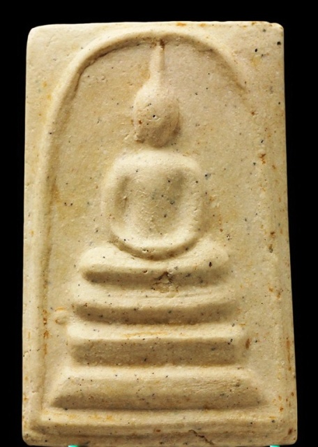 สมเด็จ 100 ปี พิมพ์ เศียรรูปไข่ เลี่ยมทอง 