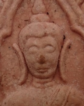 ขุนแผนหลวงปู่ธรรมรังษี เนื้อชมพูผสมผงพรายหลวงปู่ทิม เคาะเดียว