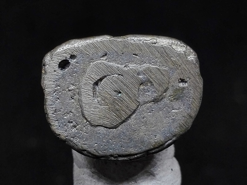 รูปหล่อหลวงพ่อเงิน พิมพ์ ช อุขึ้น เนื้อเงินยวง สร้างโดยหลวงพ่อเชื้อ วัดคงคาราม ( วัดบางคลานใต้ )