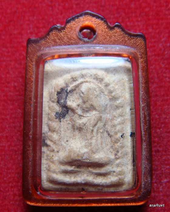 นางกวักหลวงพ่อกวย วัดโฆสิตาราม จ.ชัยนาท พิมพ์เล็ก เก่าถึงยุค เลี่ยมเดิมๆครับ