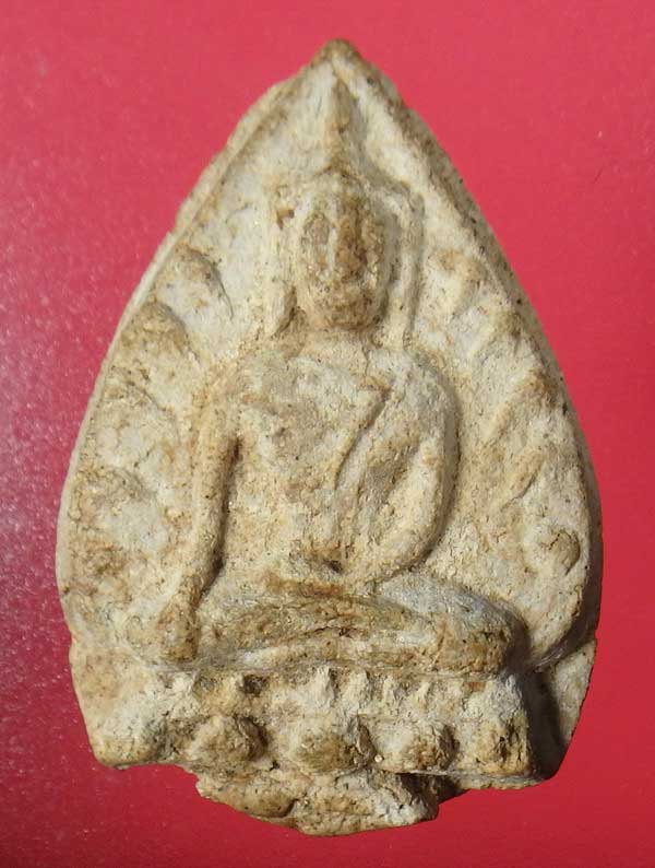 พระกลีบบัว วัดพระธาตุไชยา จ.สุราษฎร์ธานี เนื้อผงน้ำมัน หายาก