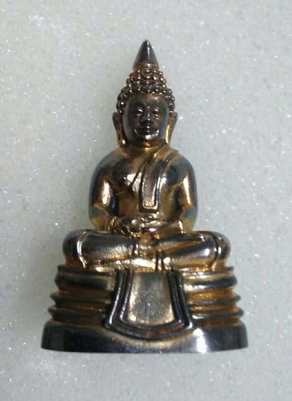 หลวงพ่อโสธร รุ่นสักนักงานตำรวจแห่งชาติเนื้อนวะพิมพ์ใหญ่