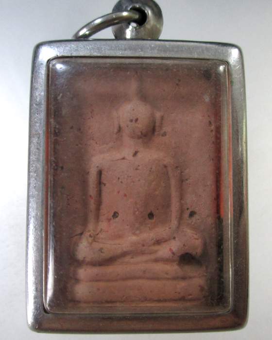 ๒๐ พระเนื้อดินไม่ทราบที่ครับ