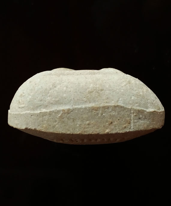 พระปิดตารุ่นแรก หลวงปู่หมุน วัดป่าหนองหล่ม พิธีเจริญลาภ ปี42 เนื้อขาวอมเทา