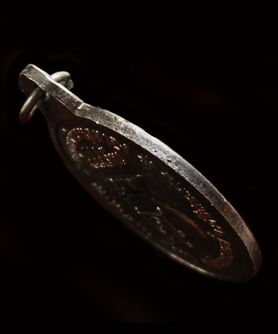 เคาะเดียว เหรียญหมุนเงินหมุนทอง หลวงปู่หมุน พิธีเจริญลาภปี42 ประคำ18เม็ดบล็อกบาง ผิวรุ้งๆ เดิมๆ