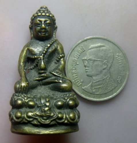 **วัดใจ**พระกริ่งนเรศวร สวยๆ ไม่ทราบที่**เชิญชมครับ 