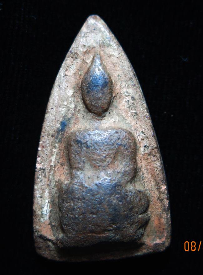 พระสรรค์นั่ง ไหล่ตรง ชัยนาท