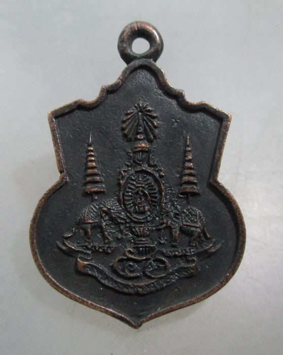 ๒๐  เหรียญหล่อพระครูประสาทนวกิจ ไม่ทราบที่ครับ