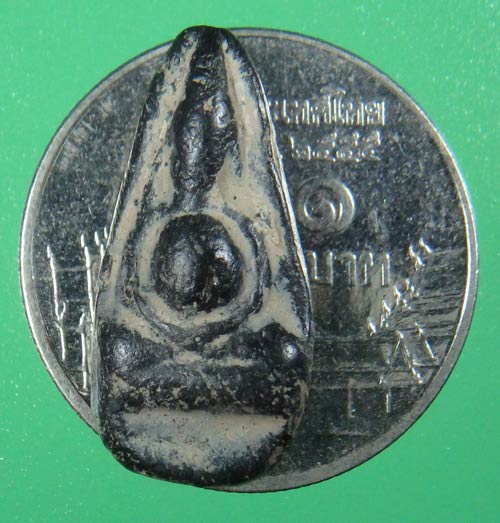 พระนางพุงป่องโป่งมะขาม สุโขทัย เนื้อดำ 