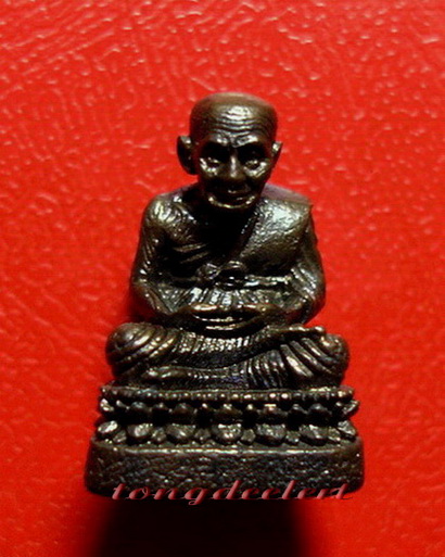 รูปหล่อหลวงพ่อทวด วัดช้างให้ รุ่นสร้างพระตำหนัก ร.๙(สร้างบ้านให้พ่อ) เนื้อนวะ สวยมากค่ะ