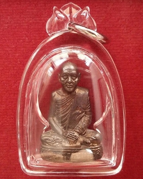 หล่อลอยองค์ หลวงพ่อแพ วัดพิกุลทอง นวะโลหะ พิมพ์ใหญ่ ปี35 ตอกโค๊ตด้านหน้าที่สังฆฏิ...เคาะเดียวแดง...