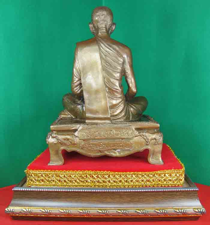 หลวงพ่อเดิม พุทธสโร วัดหนองโพ รุ่น 12 นักษัตร ปี2554 ทองเหลืองมันปู พระบูชาหน้าตัก 5 นิ้ว
