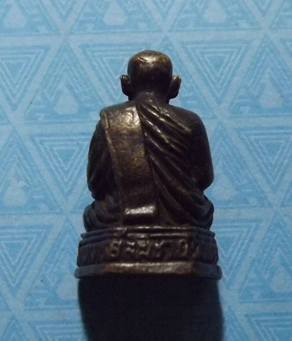 รูปหล่อ เสือวัว หลวงพ่อสมชาย วัดเขาสุกิม จ.จันทบุรี