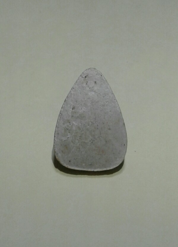 พระผงพิมพ์วัดตะไกร เนื้อผง ปี 2520 หลวงปู่ดู่ พรหมปัญโญ วัดสะแกจ.อยุธยา(พระดีราคาเบาแดงหลักร้อยครับ)