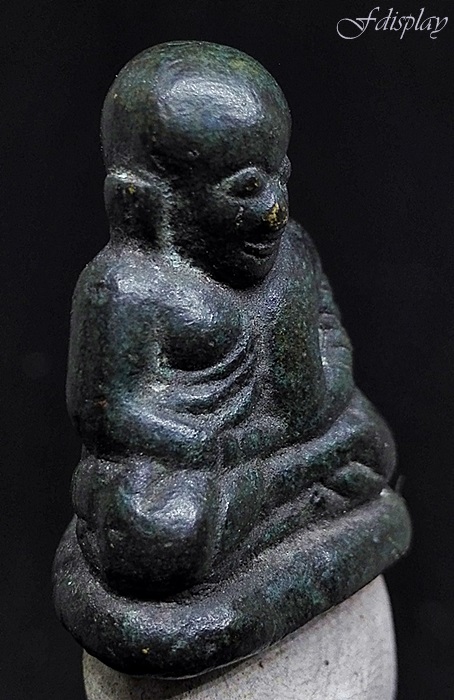 รูปหล่อหลวงพ่อเงิน รุ่นปืนแตก หล่อนำฤกษ์ในพิธี ปี2528 เนื้อโลหะเก่าจัดๆ ดูเข้มขลังสุดๆ