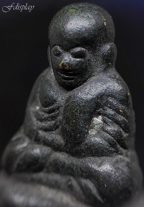 รูปหล่อหลวงพ่อเงิน รุ่นปืนแตก หล่อนำฤกษ์ในพิธี ปี2528 เนื้อโลหะเก่าจัดๆ ดูเข้มขลังสุดๆ