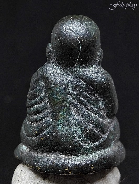 รูปหล่อหลวงพ่อเงิน รุ่นปืนแตก หล่อนำฤกษ์ในพิธี ปี2528 เนื้อโลหะเก่าจัดๆ ดูเข้มขลังสุดๆ