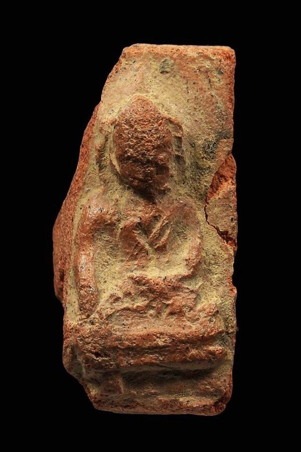 พระร่วงนั่งตัดเดี่ยว กรุจรเข้ร้อง สุโขทัย...เคาะเดี่ยวแดงเบาๆครับ