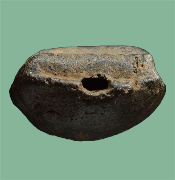 พระพิมพ์หน้าครุฑ..เนื้อออกดำ..กรุวัดตะไกร อยุธยา