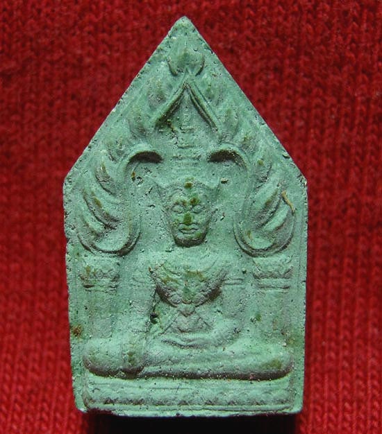 พระขุนแผนพุทธนิมิตพิชิตมาร (พิมพ์ยันต์โย้) เนื้อหยกบูรพา ลป. บัว ถามโก วัดศรีบูรพาราม ปี 2552