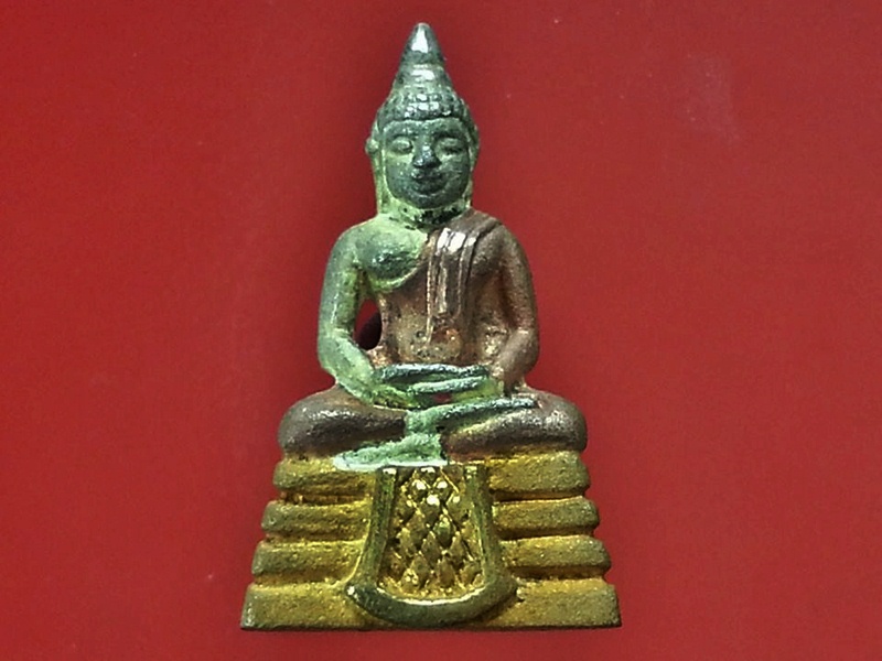 หลวงพ่อโสธร วัดโสธรวรารามวรวิหาร