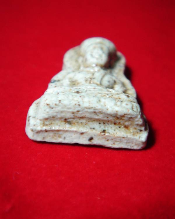 เนื้อดินขาวเผา เจ้าคุณนร