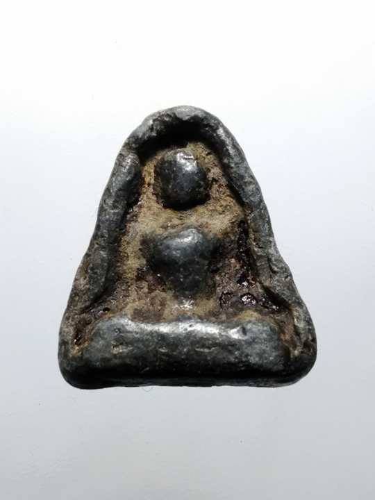 พระร่วงนั่ง รายละเอียดตามบัตรรับรองครับ