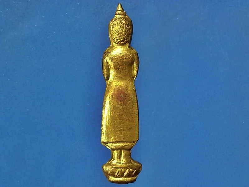 พระหลวงพ่อบ้านแหลม วัดเพชรสมุทร