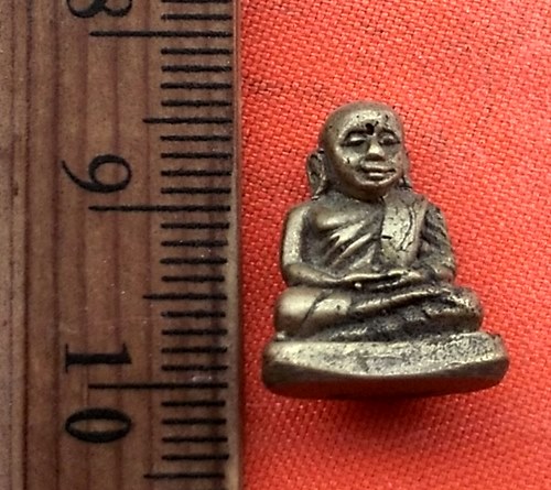 เริ่ม 10 บาท กับ รูปหล่อหลวงพ่องิน   .…CF221