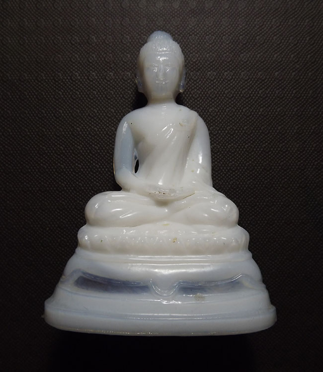 พระบูชาแก้ว พิมพ์คันธาราช ปี2497  จากประเทศอิตาลี่