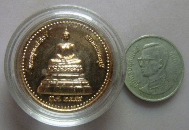 **วัดใจ**เหรียญพระพุทธสิหิงค์ หอพระชลบุรี รุ่นสร้างศาลหลักเมืองชลบุรี ปี ๒๕๕๔**โค้ดเลเซอร์