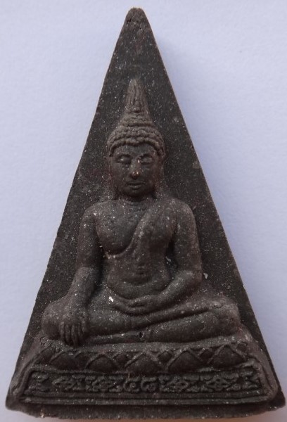 นางพญางิ้วดำ หลวงปู่หงษ์ วัดเพชรบุรี เคาะเดียว 90