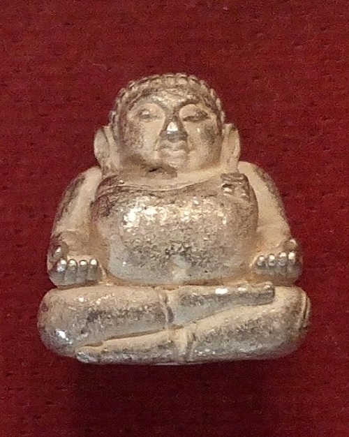 พระสังกัจจายลอยองค์ เนื้อเงิน หลวงพ่อแพ วัดพิกุลทอง ปี35 ตอกโค๊ตใต้ฐาน...เคาะเดียวแดง...