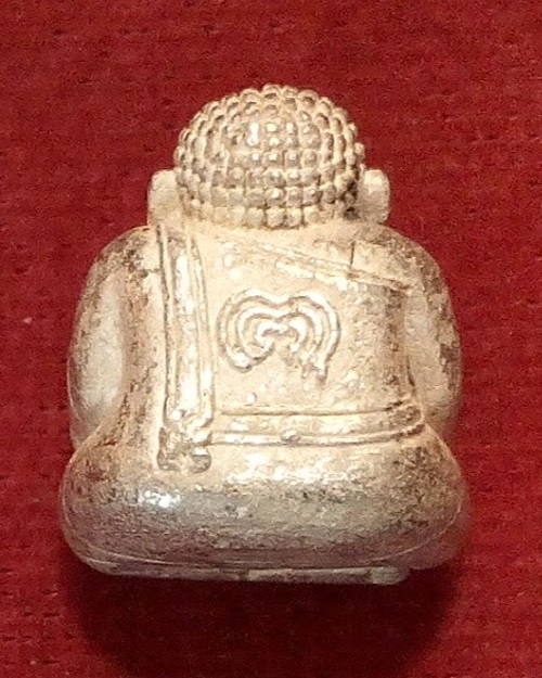 พระสังกัจจายลอยองค์ เนื้อเงิน หลวงพ่อแพ วัดพิกุลทอง ปี35 ตอกโค๊ตใต้ฐาน...เคาะเดียวแดง...