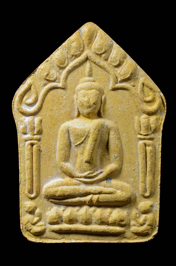 ขุนแผนพรายกุมารบล็อกแรก เนื้อเหลืองหรือว่านดอกทอง พิมพ์ใหญ่ หลังฝังตะกรุดเดี่ยวตะกรุดเงินมหาปราบ