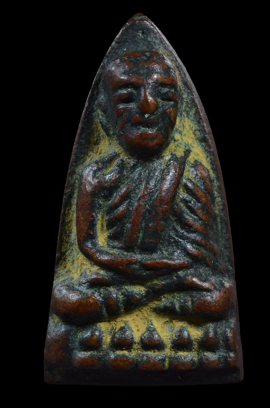 พระหลวงพ่อทวด วัดช้างให้ พิมพ์เตารีดเล็ก หน้าใหญ่ ปี2505