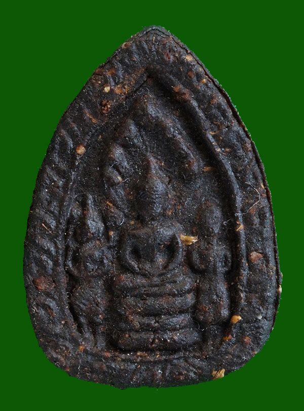 ***มาพรัอมบัตรเวป U***พระตรีกายเนื้อว่าน หลวงปู่แก้ว วัดละหา รไร่ จ.ระยอง ปี2519 เนื้อแก่น้ำมันงาพระ