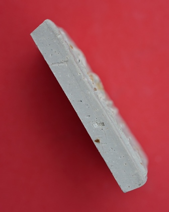 พระสมเด็จบางขุนพรหม รุ่นอุดมมงคล พิมพ์เส้นด้าย B ออกปี 2543  คัดพิเศษโรยผงเยอะ