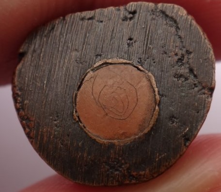 หลวงปู่ทวด ชุดของขวัญปี2000 วัดถ้ำเมืองนะ ฐานบรรจุ มวลสารจักรพรรดิ อัฐิ เกศาหลวงปู่ดู่ เคาะเดียว