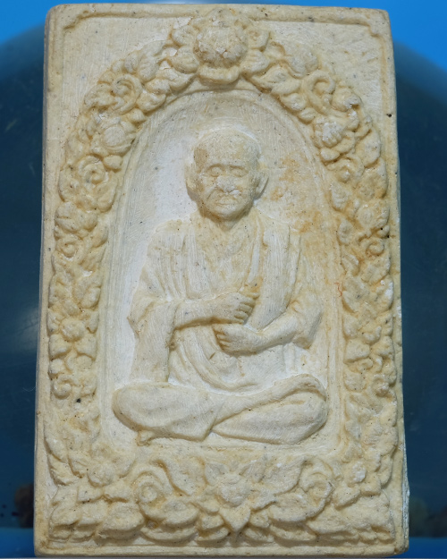 พระผงรูปเหมือน สมเด็จฯโต วัดระฆังฯ รุ่น108ปี(พ.ศ.2523) ด้านหลังมีตรายางแบบที่1 มีกล่องเดิม.ธ7