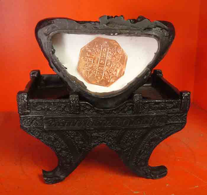 ***พระบูชาหลวงพ่อเงิน วัดบางคลาน เนื้อทองเหลืองรมดำ( 2 ถอด )