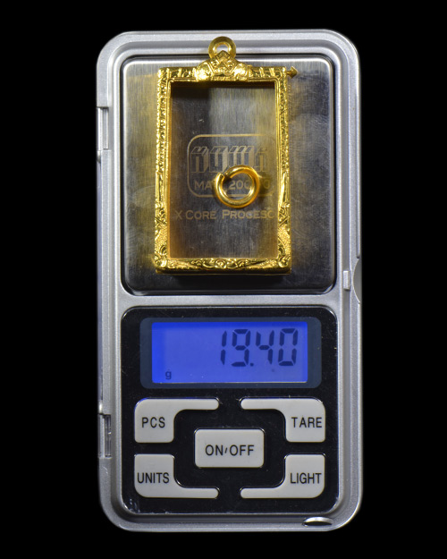 กรุเก่า2522 พระกรุนาดูนตัดเก้า จ.มหาสารคาม พิมพ์ตุ๊กตา เนื้อมะขามเปียกคราบขาว สภาพสวยมาก+ตลับทองคำ