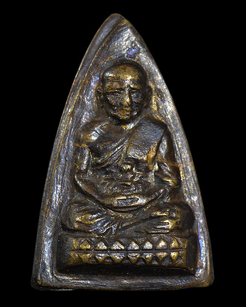 พระกลีบบัว รุน1 2507 หลวงปู่ทวด วัดช้างให้ จ.ปัตตานี สภาพสวย+เลี่ยมทอง+บัตรรับรองครับ