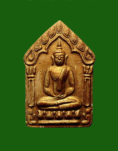 เคาะเดียว....ขุนแผนผ้าป่า ปี46 หลวงพ่อสาคร วัดหนองกรับ พิมพ์ใหญ่ เนื้อเหลือง (นิยม) 