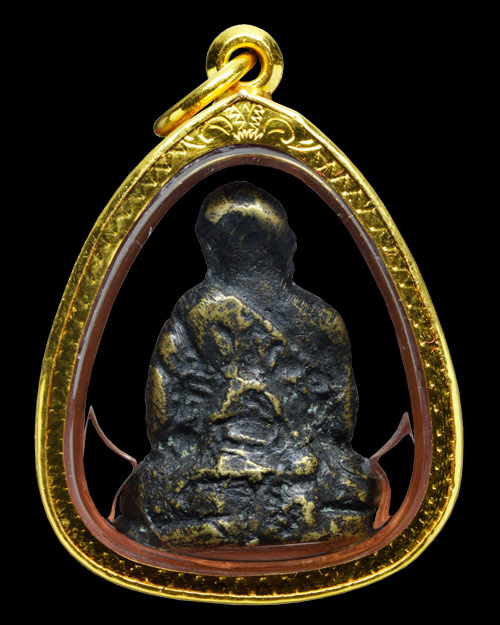 รูปหล่อออกวัดคอกหมู หลวงพ่อจง วัดหน้าต่างนอก จ.อยุธยา 2485 สวยสวย+เลี่ยมทอง+บัตรรับรองครับ