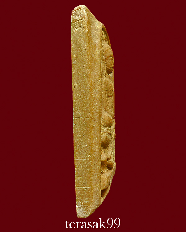 พระสมเด็จปรกโพธิ์ พิมพ์พระพุทธเจ้าในวิหาร เนื้อผงน้ำมัน(เนื้อพุทธกวัก) หลวงพ่อกวยปลุกเสก 