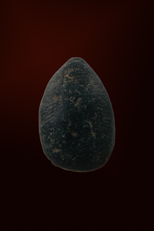 พระนางพญาพิมพ์เม็ดบัว  กรุวังมะสะ  เนื้อดิน