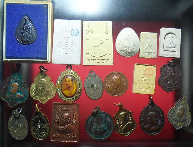 หลวงพ่อแพ วัดพิกุลทอง สิงห์บุรี 20องค์เคาะเดียวแดงชุดที่1