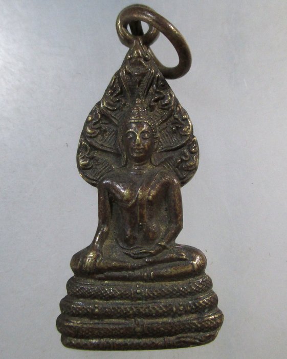 ๒๐ เหรียญพระพุทธนาคมุนี วัดหนองหญ้ารังกา จ นครสวรรค์.
